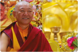 Ringu Tulku Rinpoche teaching in Lerab Ling