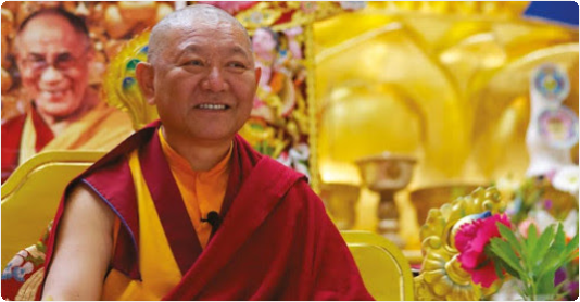 Ringu Tulku Rinpoche teaching in Lerab Ling